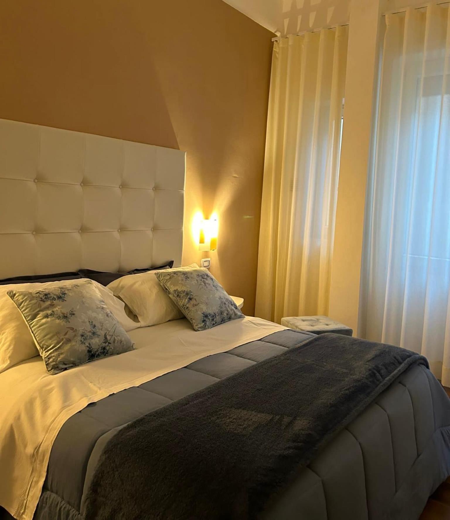 살레르노 Tiziana'S House B&B 외부 사진